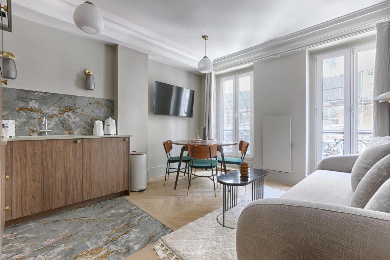 Unique Luxury Parisian Flat 2Br/6P -Champs Elysees Εξωτερικό φωτογραφία