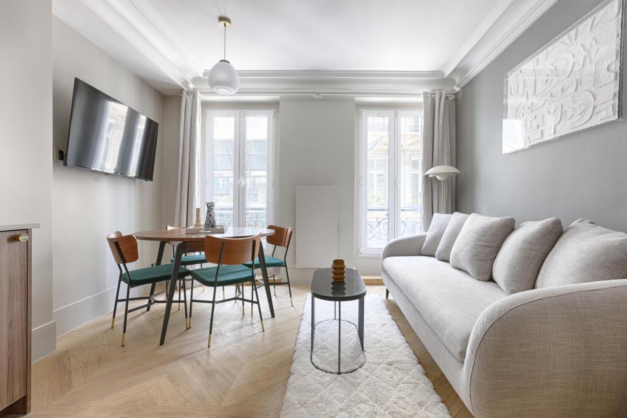 Unique Luxury Parisian Flat 2Br/6P -Champs Elysees Εξωτερικό φωτογραφία