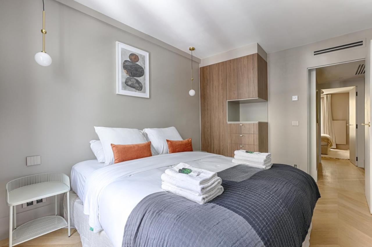 Unique Luxury Parisian Flat 2Br/6P -Champs Elysees Εξωτερικό φωτογραφία